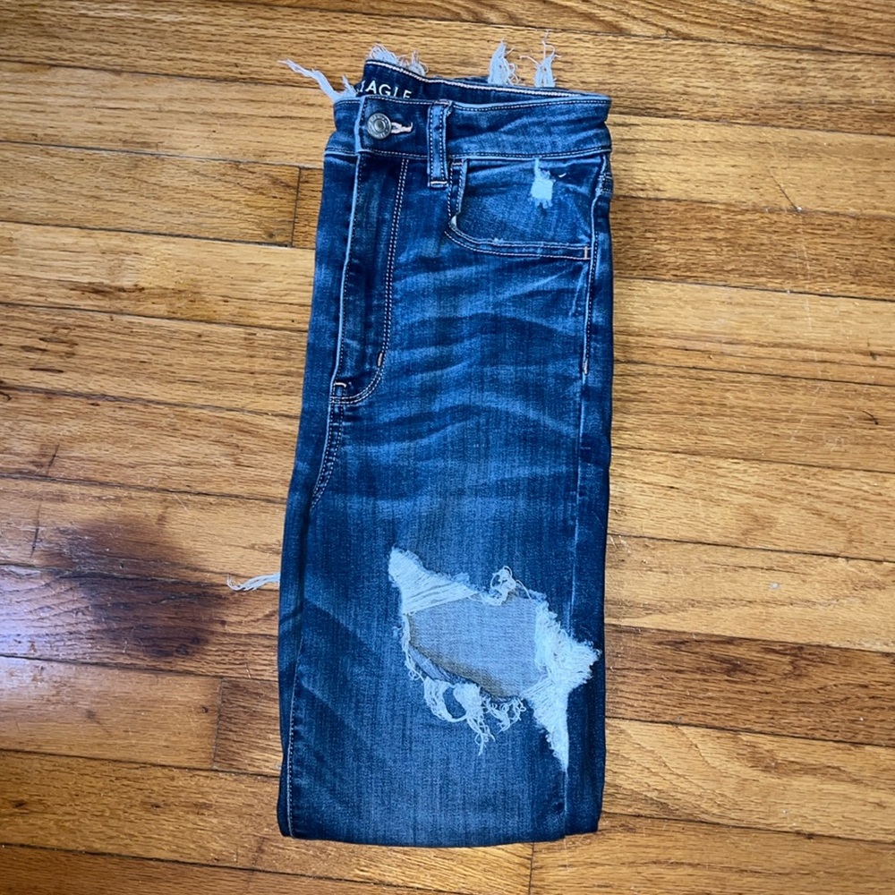 American eagle ripped skinny jeans